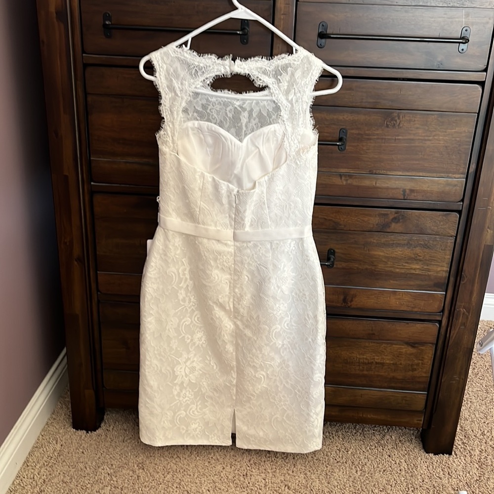 Wedding Dress - Picture 5 of 11
